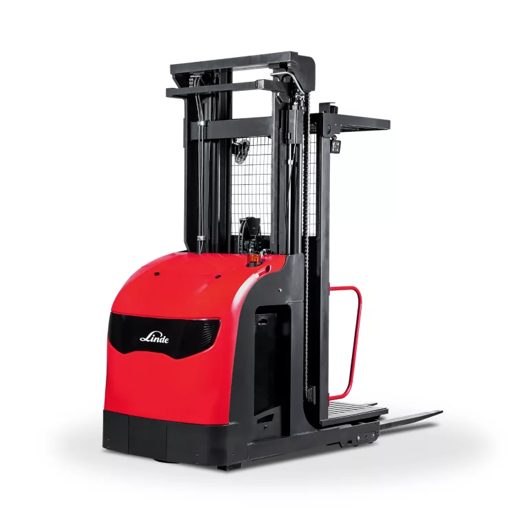 Linde V15 electric order picker 3,000 lb capacity